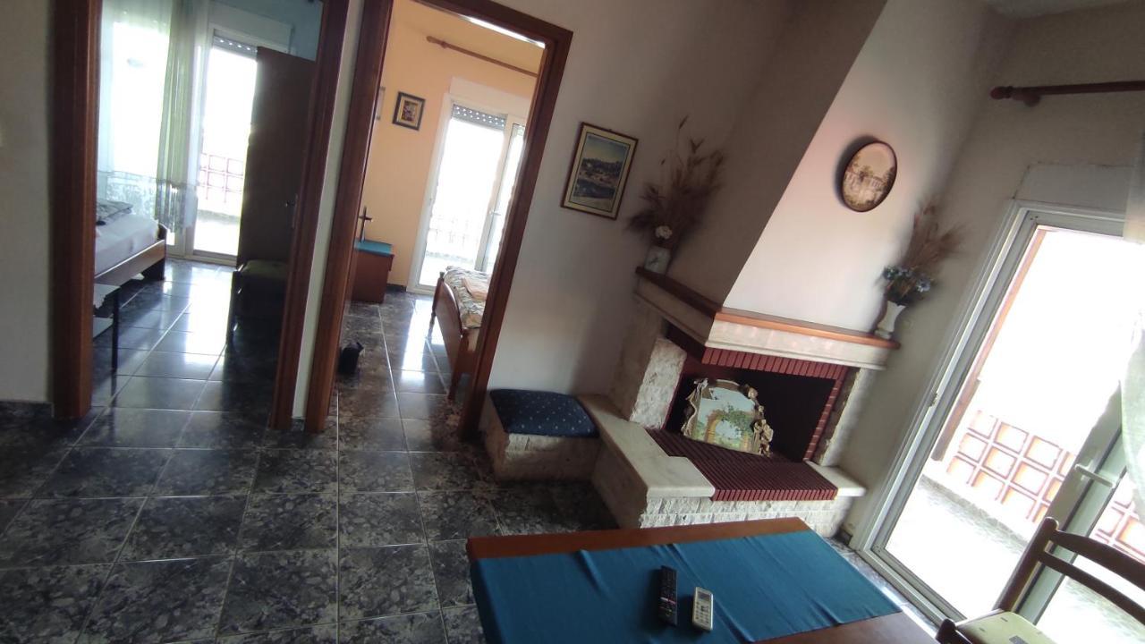 Peristerianos Apartments Nea Skioni Værelse billede