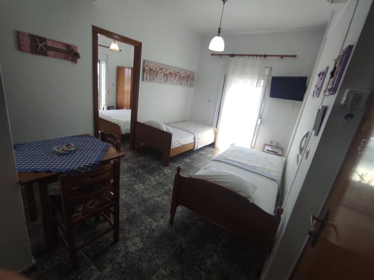 Peristerianos Apartments Nea Skioni Eksteriør billede