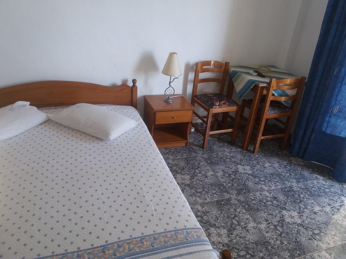 Peristerianos Apartments Nea Skioni Eksteriør billede