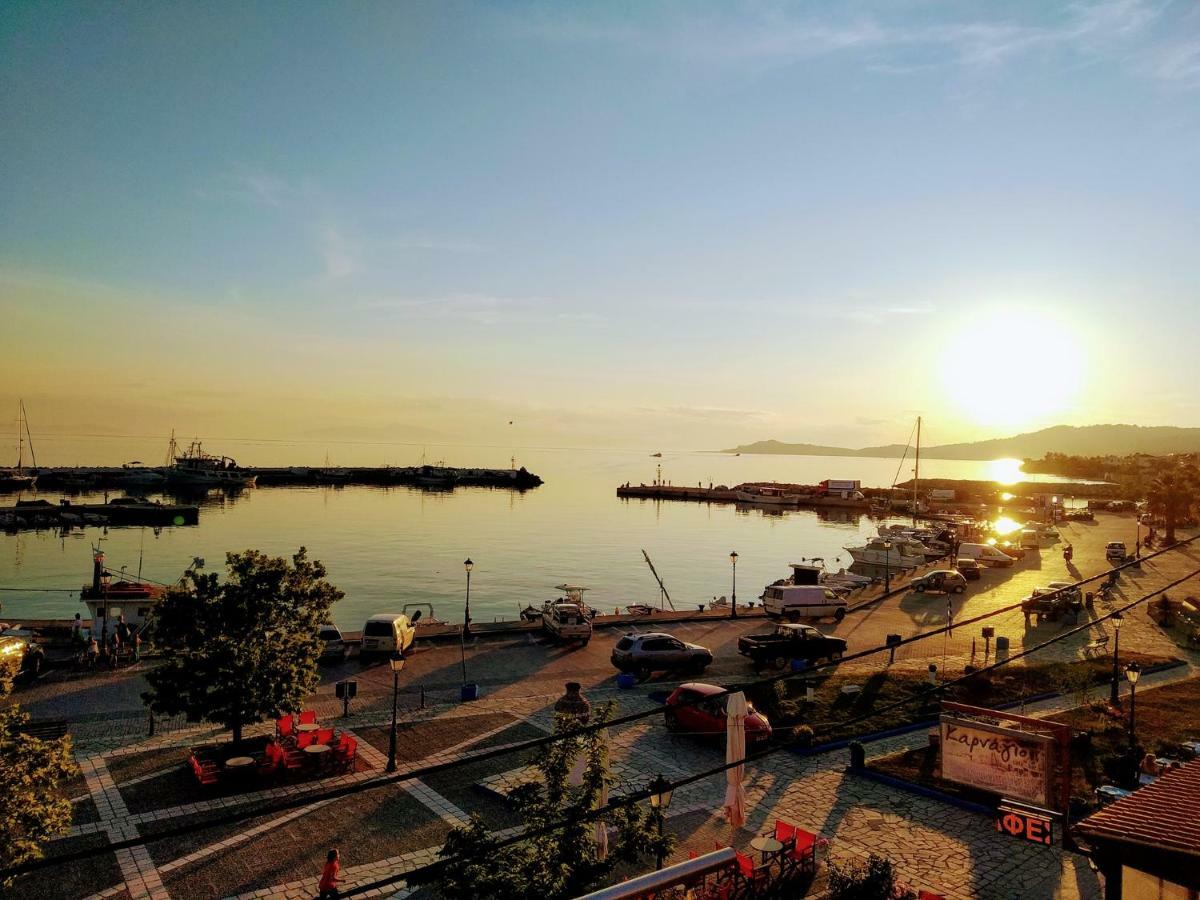 Peristerianos Apartments Nea Skioni Eksteriør billede